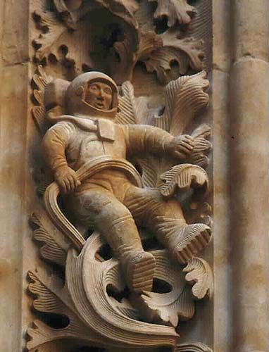 Misteriosa figura scolpita nell' Antico Templio di Salamanca, in Spagna 2